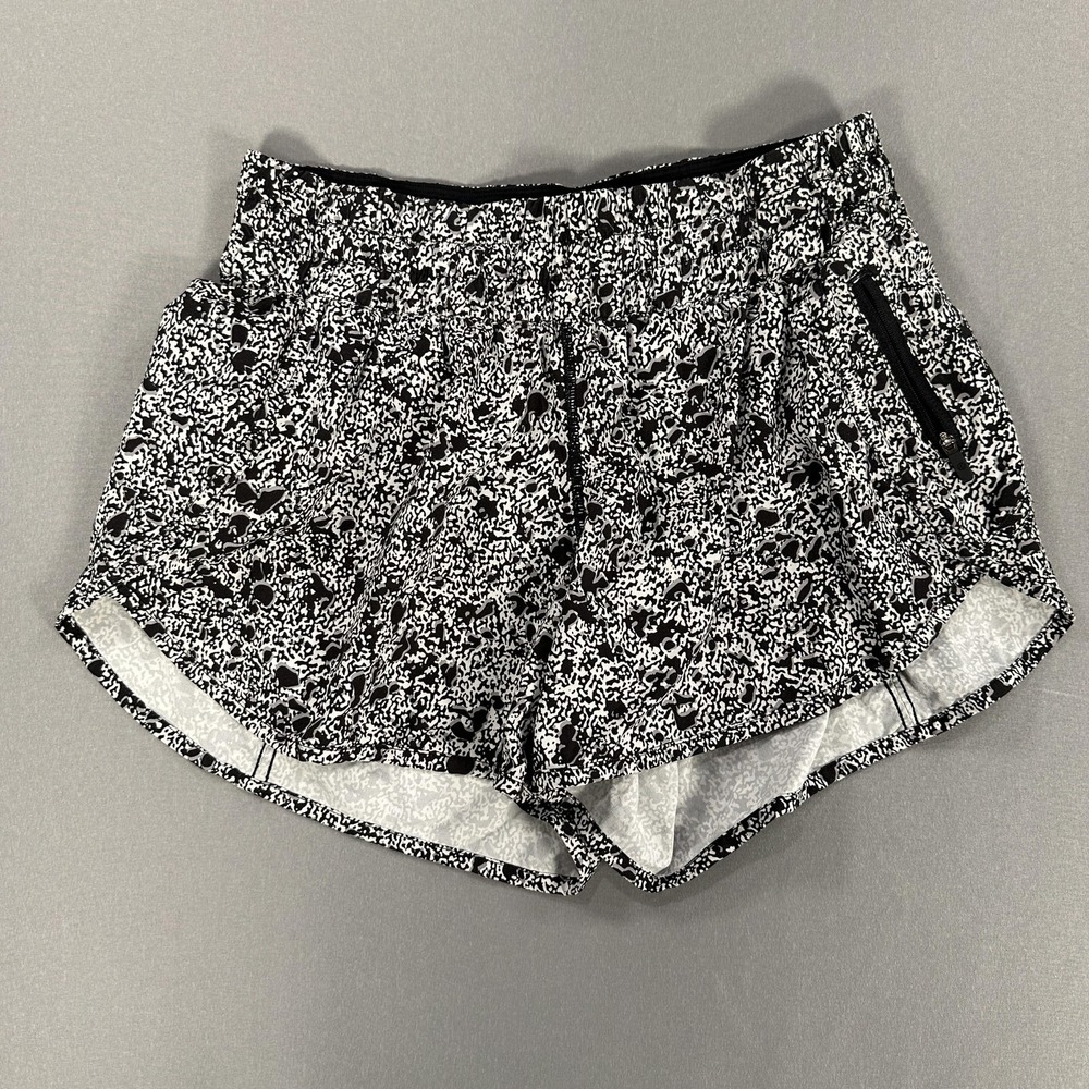 Lululemon Shorts Womens 8 Black Camo Running 3 Inseam Lined Zip Pocket Athletic